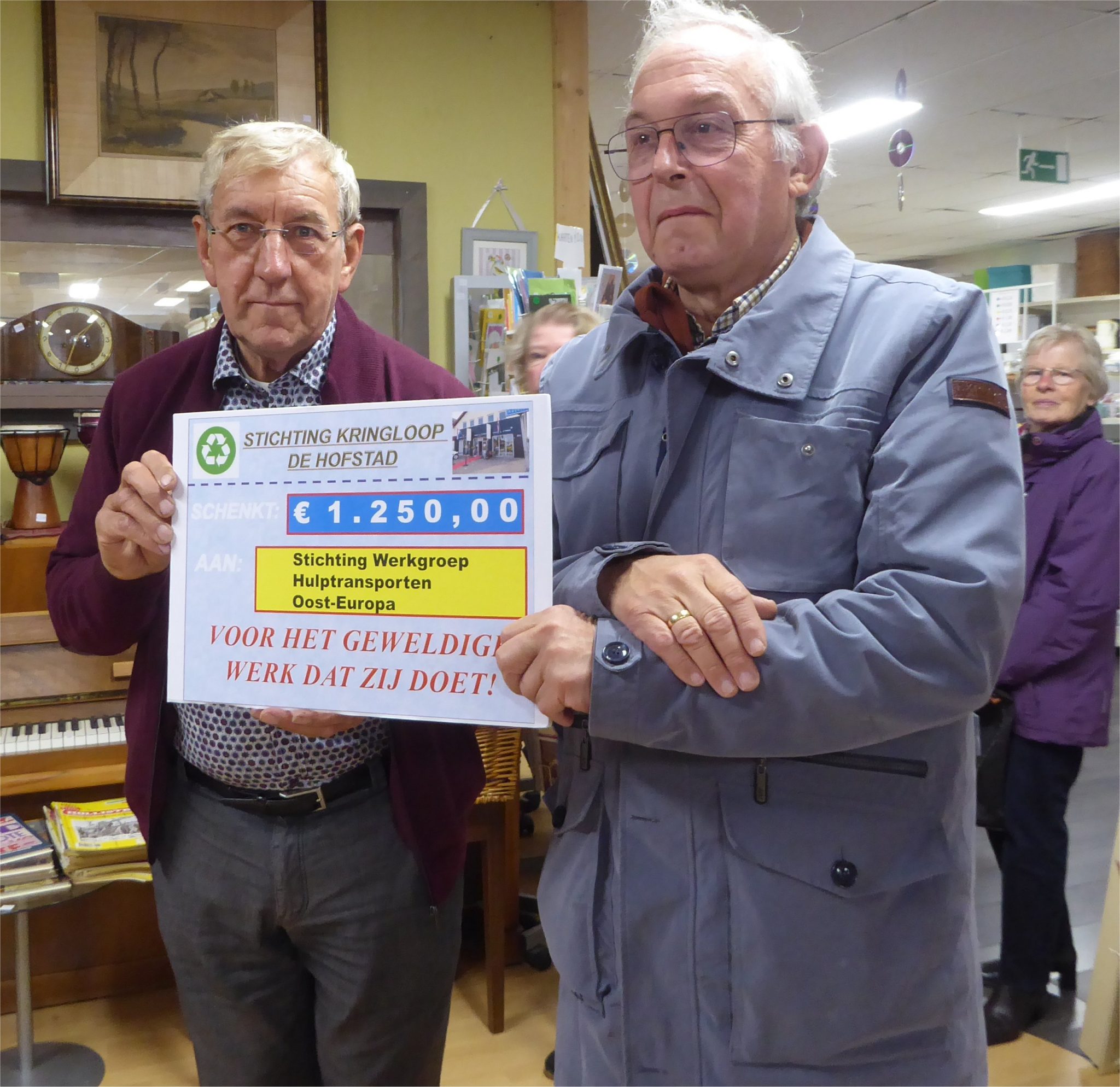 Kringloopwinkel de Hofstad geeft geld aan goede doelen